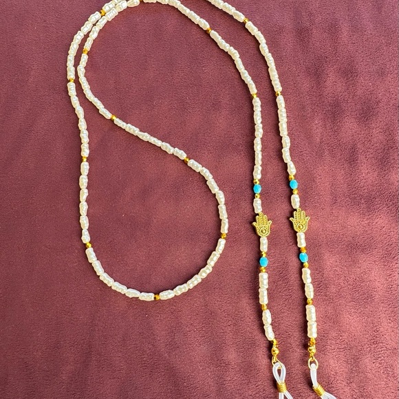 36” New Elegant Beaded Necklace with Gold Accents - Picture 3 of 3
